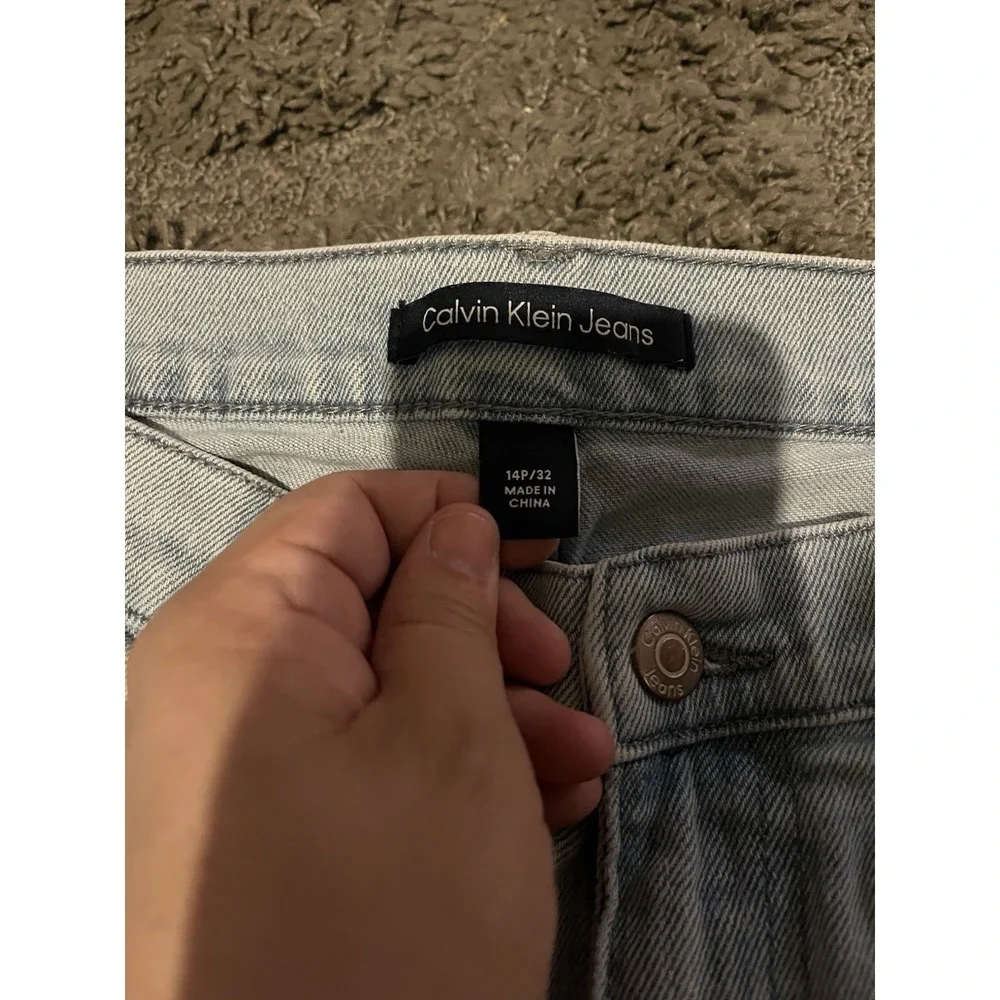 Calvin Klein Distressed Light Wash Jeans with Frayed Hem Size 14 - Picture 3 of 6